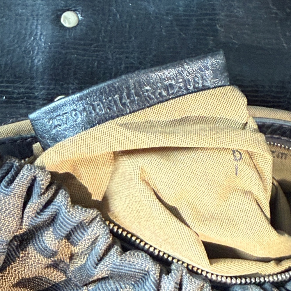 Pre-Owned Vintage FENDI Black and Brown Zucca Canvas Magic Top Handle Logo Bag - Picture 6 of 11